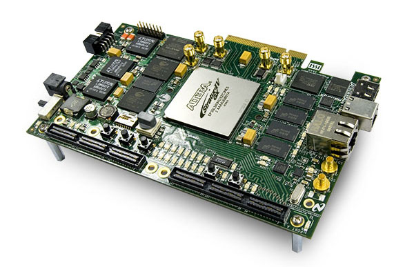 Altera Stratix IV GX FPGA Development Kits