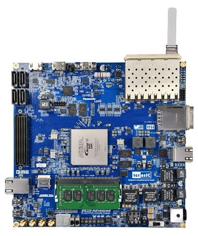 DE10-Advanced revc demo qsfp loop.jpg